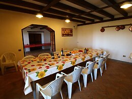 Farmhouse With Pool in an Area With History, Nature and art