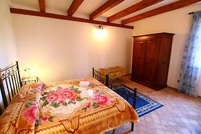 Farmhouse With Pool in an Area With History, Nature and art