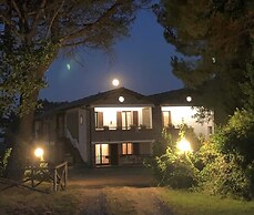 Farmhouse With Pool in an Area With History, Nature and art