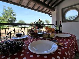 Farmhouse With Pool in an Area With History, Nature and art