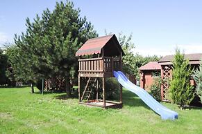 Bungalows in Wrzosowo - The Bird's Cage for 4 Persons