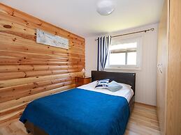 Holiday Center With Pool, Lacko