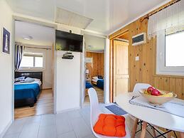 Holiday Center With Pool, Lacko