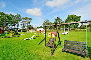 Holiday Center With Pool, Lacko