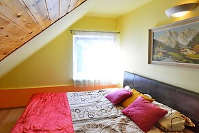Holiday Center With Pool, Lacko