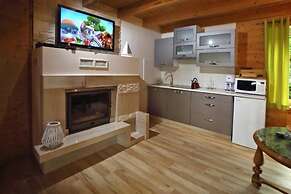 Holiday Center With Pool, Lacko