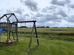 Geraeumige Ferienwohnungen mit Eigener Terrasse, Nessmersiel