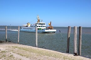 Geraeumige Ferienwohnungen mit Eigener Terrasse, Nessmersiel