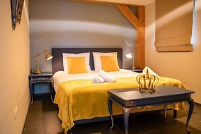 Modern & Garden-view Holiday Home in Alphen