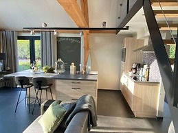 Modern & Garden-view Holiday Home in Alphen