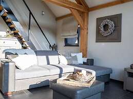 Modern & Garden-view Holiday Home in Alphen