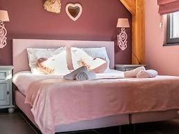 Modern & Garden-view Holiday Home in Alphen