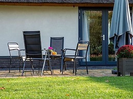 Modern & Garden-view Holiday Home in Alphen