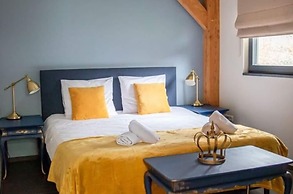 Modern & Garden-view Holiday Home in Alphen