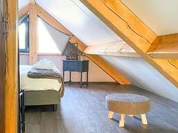 Modern & Garden-view Holiday Home in Alphen