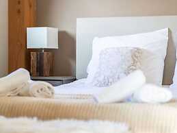 Modern & Garden-view Holiday Home in Alphen