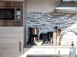 Modern & Garden-view Holiday Home in Alphen