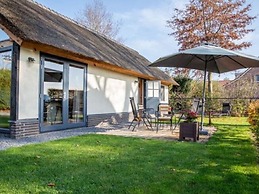 Modern & Garden-view Holiday Home in Alphen