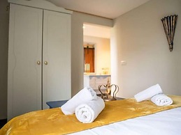 Modern & Garden-view Holiday Home in Alphen