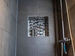 Modern & Garden-view Holiday Home in Alphen