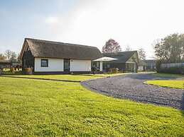 Modern & Garden-view Holiday Home in Alphen