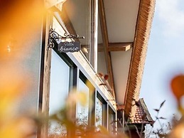 Modern & Garden-view Holiday Home in Alphen