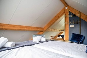 Modern & Garden-view Holiday Home in Alphen