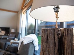 Modern & Garden-view Holiday Home in Alphen