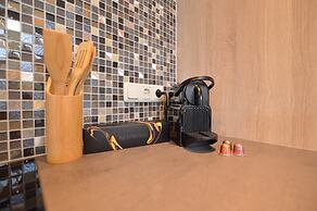 Modern & Garden-view Holiday Home in Alphen