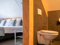 Modern & Garden-view Holiday Home in Alphen