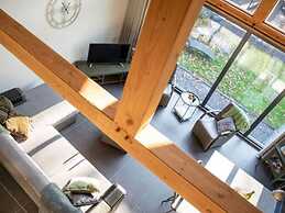 Modern & Garden-view Holiday Home in Alphen