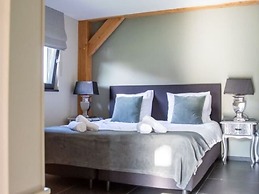 Modern & Garden-view Holiday Home in Alphen