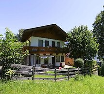 Holiday Home Emberger, Fugen