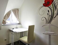 Holiday House Nightingale, Glowe