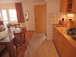 Cottages by the Pond, Zinnowitz