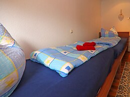 Cottages by the Pond, Zinnowitz