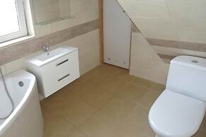 Bungalow in Kolczewo With Parking Space