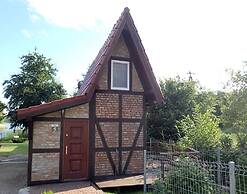 Bungalow in Kolczewo With Parking Space