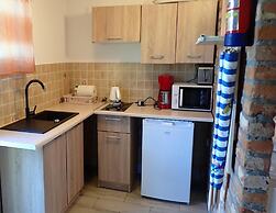 Bungalow in Kolczewo With Parking Space