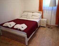 Bungalow in Kolczewo With Parking Space