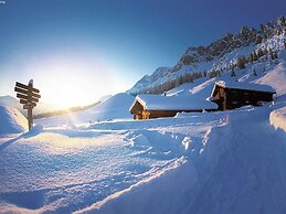 Modern Chalet in Muhlbach am Hochkonig Near Ski Area