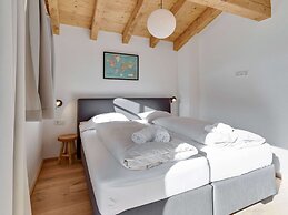 Modern Chalet in Muhlbach am Hochkonig Near Ski Area