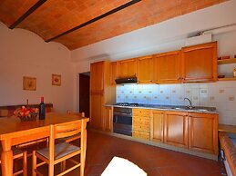 Cosy Agriturismo in Toscana With Outdoor Swimming Pool