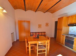 Cosy Agriturismo in Toscana With Outdoor Swimming Pool