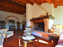 Cosy Agriturismo in Toscana With Outdoor Swimming Pool