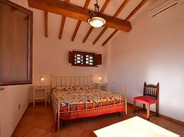 Cosy Agriturismo in Toscana With Outdoor Swimming Pool