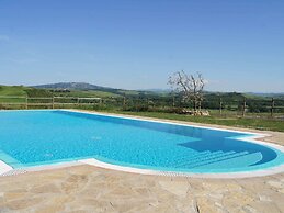 Cosy Agriturismo in Toscana With Outdoor Swimming Pool