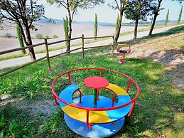 Cosy Agriturismo in Toscana With Outdoor Swimming Pool