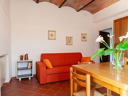 Cosy Agriturismo in Toscana With Outdoor Swimming Pool