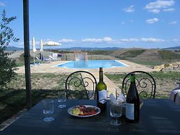 Cosy Agriturismo in Toscana With Outdoor Swimming Pool